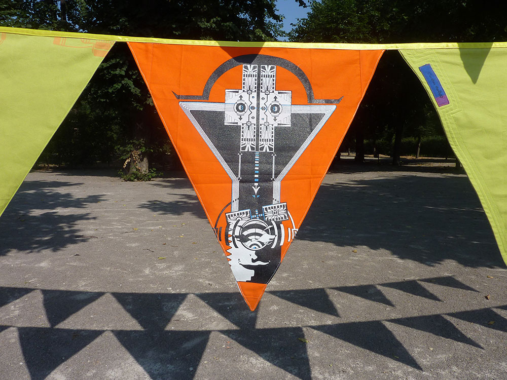 Bunting Detail mit controles-toi
