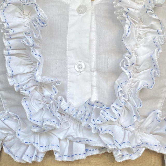 detail white crop top with embroidered crossed ruffles